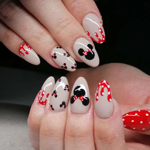 16+ Minnie Mouse Nail Design