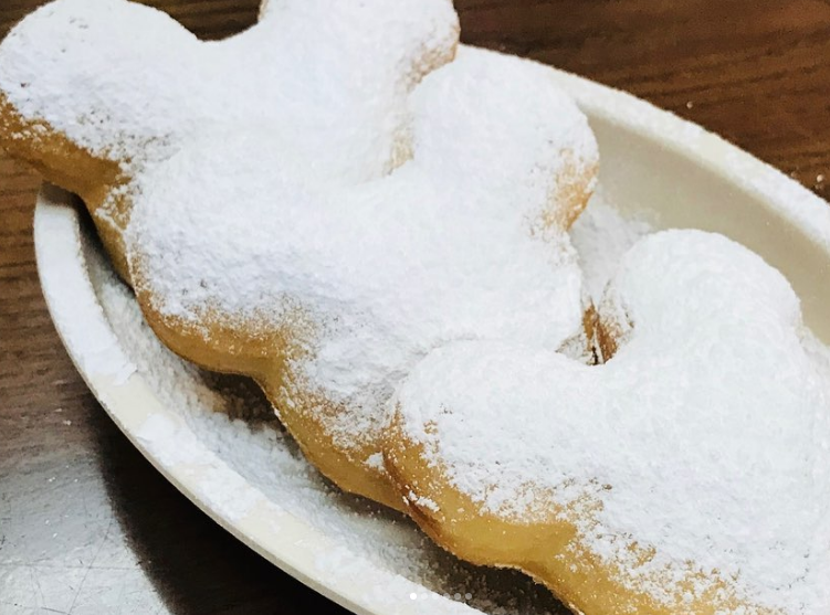 mickey beignets Disney world