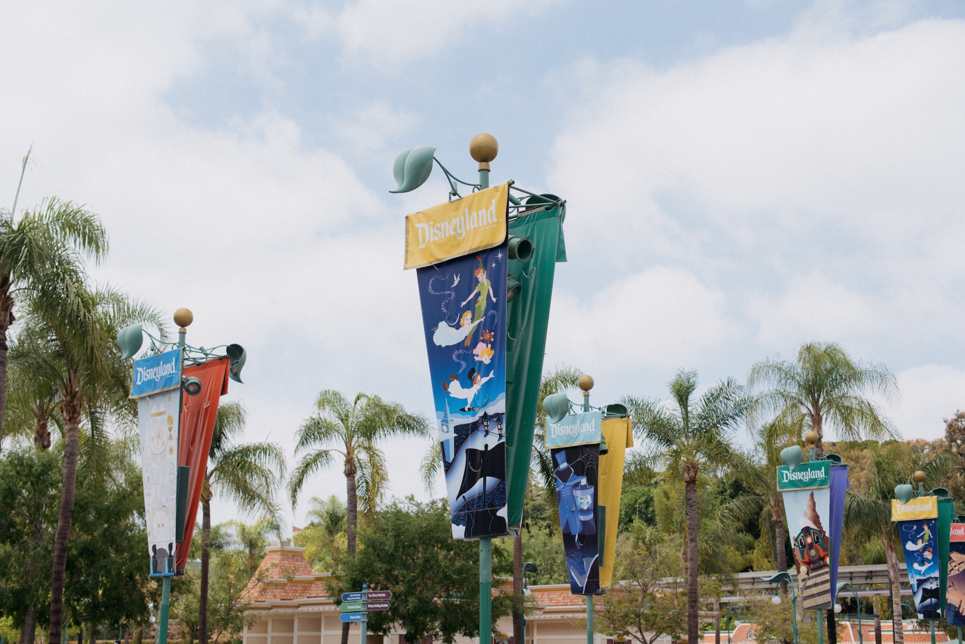 How Much Does It Cost to Rent Out Disneyland? The Real Figures!