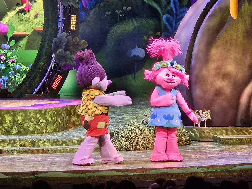 My Review of Trolls Hug Time Jubilee: Universal Studios Singapore